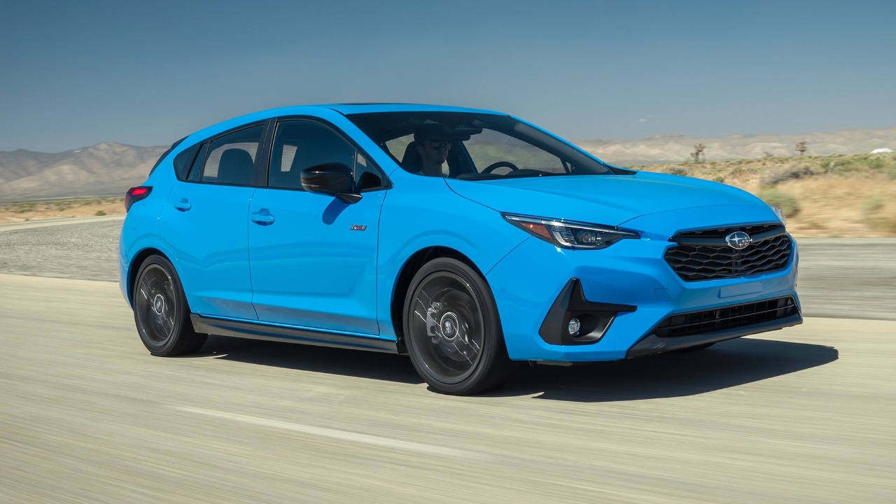 vue latérale avant d'une Subaru Impreza 2025