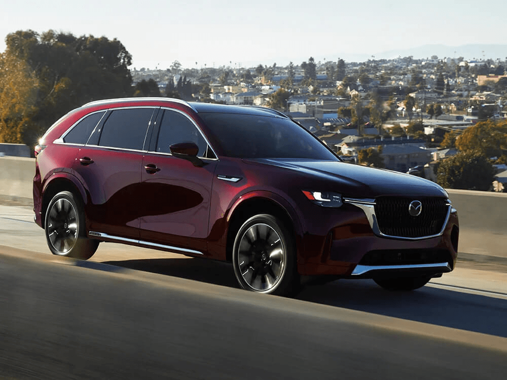 performances du Mazda CX-90 MHEV 2025 sur la route.