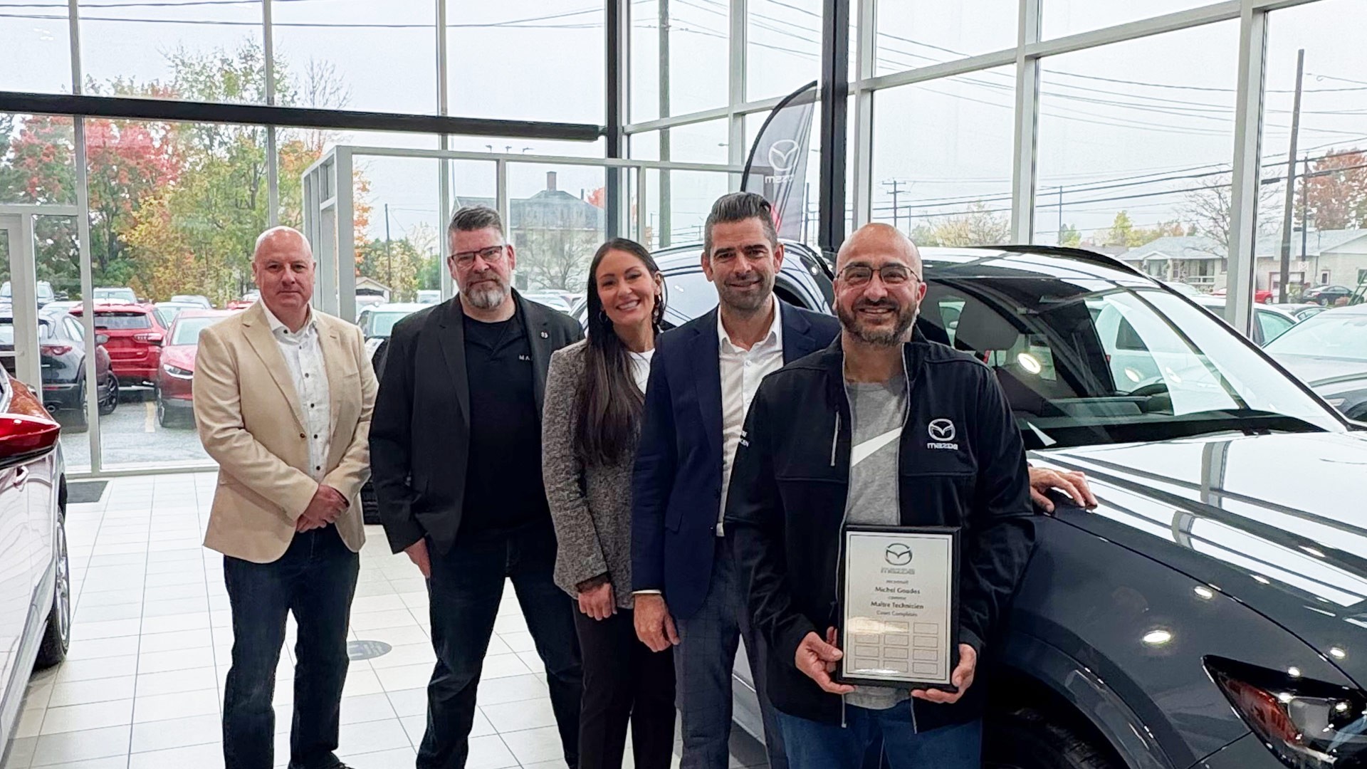 Michel Goudes devient maître technicien Mazda à Magog